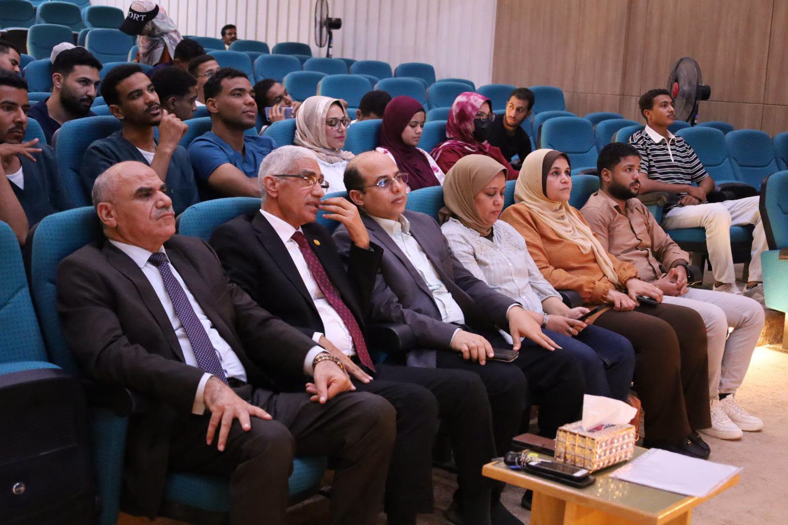جامعة جنوب الوادي الأهلية تطلق برنامجًا دوليًا لتدريب طلاب التمريض بالتعاون مع الصين
